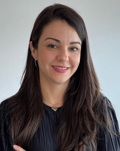 Camila Araújo, advogada da área do Dinheiro Empresarial, especializada em mercado financeiro e fundos de investimentos na Martinelli Advogados