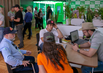 Cooperativas de crédito antecipam potencial de negócios durante a Agrishow