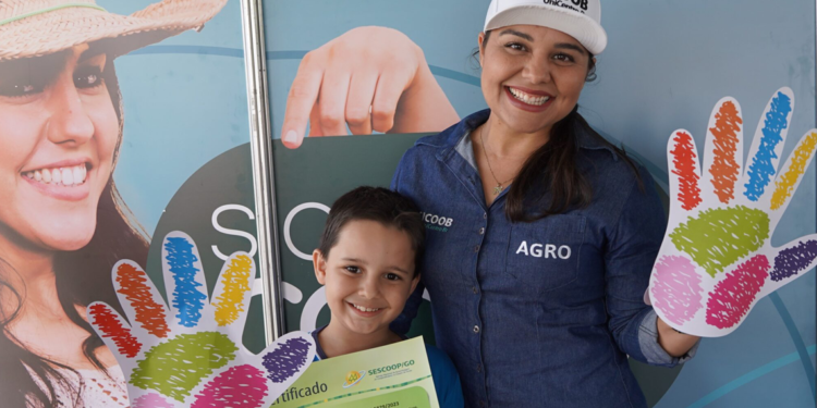 Projeto Sementescoop já certificou 3,8 mil estudantes nas feiras do agronegócio