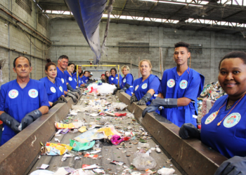 Governo de Goiás planeja instalar 50 novas cooperativas de reciclagem até o final de 2023