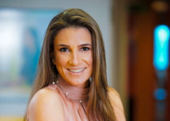 Elisa Simão é sócia da PwC Brasil e líder do Centro de Excelência para Cooperativas de Crédito