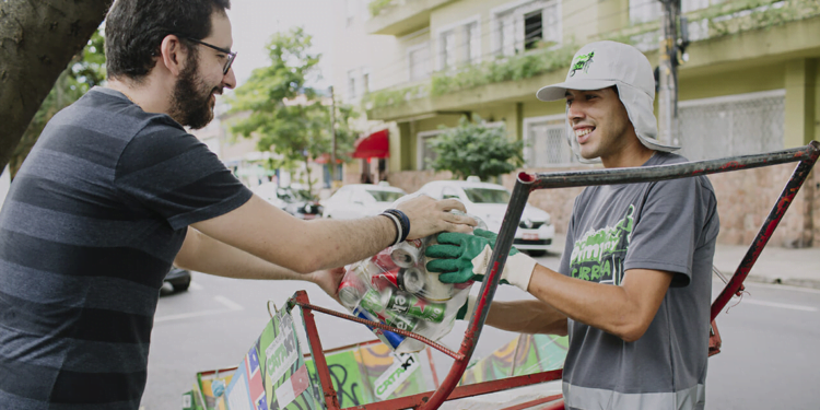 Logística reversa traz benefícios para catadores e para o Meio Ambiente