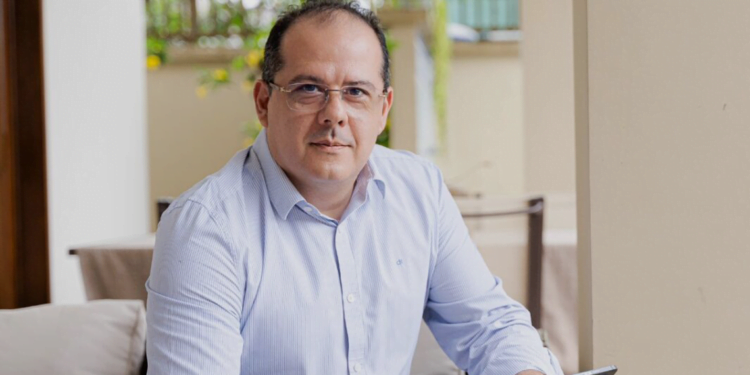 Marcelo Vieira Martins é autor e CEO da Unicred União