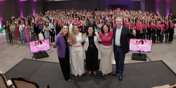 Cooperativa mobiliza associadas e integrantes do Comitê Mulher para falar sobre liderança e futuro