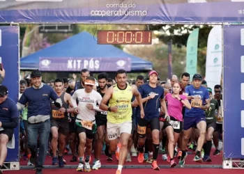 Mil atletas participam da Corrida do Cooperativismo em Goiânia