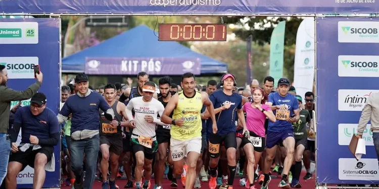 Mil atletas participam da Corrida do Cooperativismo em Goiânia