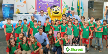 Programa A União Faz a Vida é reconhecido durante premiação de escola em Deodápolis