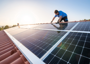 Cooperativa de crédito adota sistema de energia solar em unidade