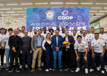 Cooperativa se torna patrocinadora master do time de basquete de São José dos Campos