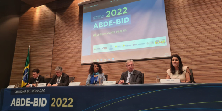 Cooperativa de crédito é destaque entre vencedores do Prêmio ABDE-BID 2022