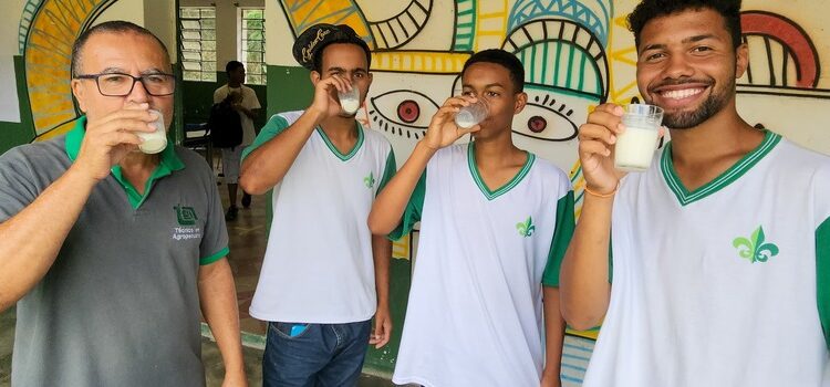 Produtores e cooperativas locais enriquecem merenda escolar com seus produtos