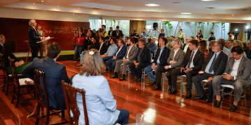 Sistema OCB/GO assina pacto inédito para zerar desmatamento ilegal até 2030