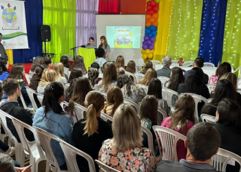 Escola João Beckel funda cooperativa escolar e inaugura sala de vida prática