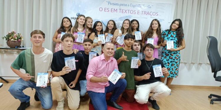 Editora capixaba lança livro em parceria com coop educacional