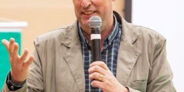 O futuro na educação corporativa é híbrido - Leandro Macioski é gerente de Desenvolvimento Humano do Sescoop/PR