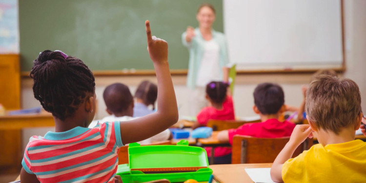 Por meio do cooperativismo, Escola Municipal constrói sala de aula no valor de R$ 70 mil