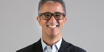 Roberto Marques é gerente geral da divisão de CNC da Mitsubishi Electric