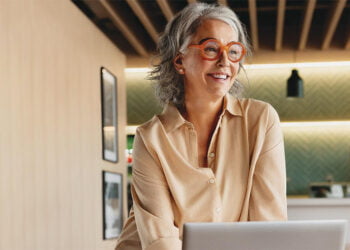 Instituição financeira cooperativa cria linhas de crédito específicas para mulheres