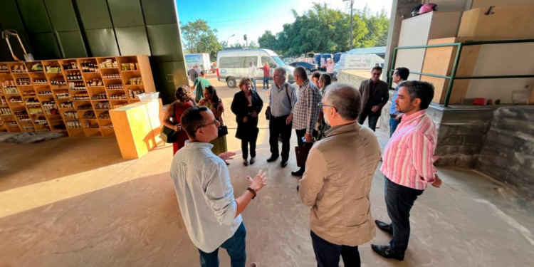 Ministro da Agricultura de Cuba visita cooperativas no Paraná e na Bahia