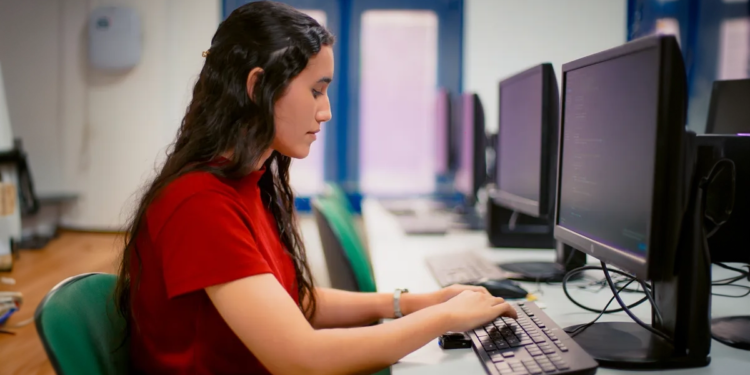 Curso de Cooperativismo capacita mulheres e jovens de São José do Egito