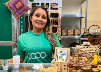 Cearense cria cooperativa para ajudar agricultores e dar autonomia às mulheres de Itapajé