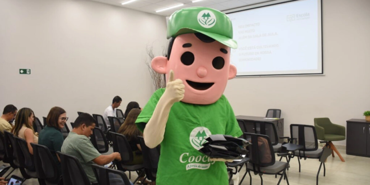 Projeto Escola no Campo, em parceria com cooperativa, propõe reflexão sobre desenvolvimento sustentável