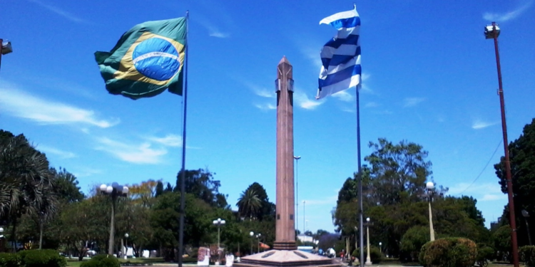 Jovem baiana representa o cooperativismo nacional em encontro de pesquisadores no Uruguai