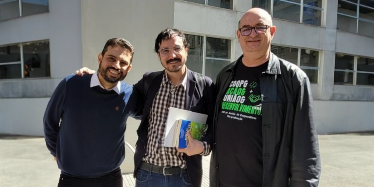 Alexandre Garcia, Deivid Forgiarini e Pedro Büttenbender; Doutores e pesquisadores no cooperativismo