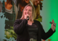 “O processo de sucessão deve ser iniciado cedo, envolvendo os pequenos e integrando-os aos negócios” - Mariely Biff é diretora da AgroGen Consultoria e palestrante em sucessão familiar