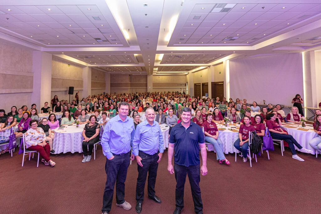 Encontro de Mulheres Coop. Vinicola Aurora CreditoEduardo Benini 3 1