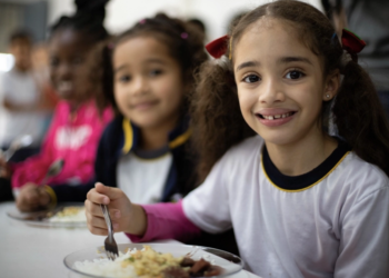 Cooperativas de agricultura familiar beneficiam mais de 102 mil alunos no Espírito Santo