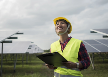 Cooperativa financeira investe em usina solar para impulsionar a sustentabilidade