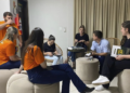 Cooperativa fortalece laços com álbum de figurinhas histórico