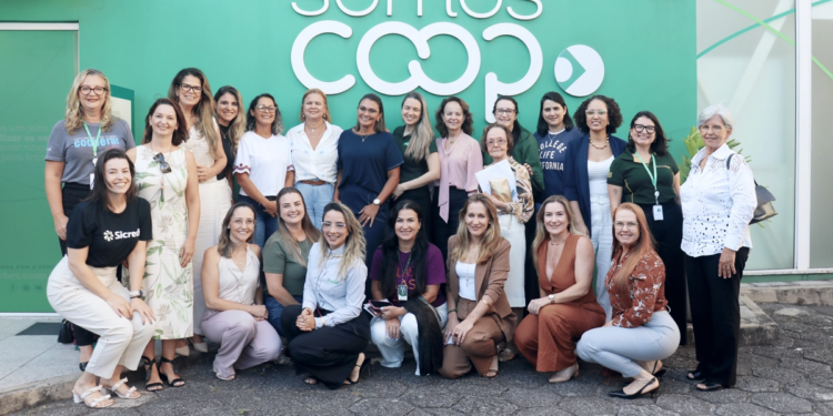 Comitê estadual de mulheres cooperativistas se reúne presencialmente pela primeira vez