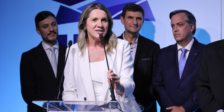 Tania Zanella toma posse como presidente do IPA