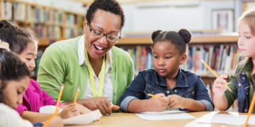 Como as cooperativas educacionais transformam a educação?