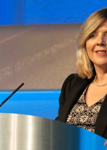 114 Liz Green é CEO da Federação Internacional de Seguros Cooperativos e Mútuos (ICMIF)