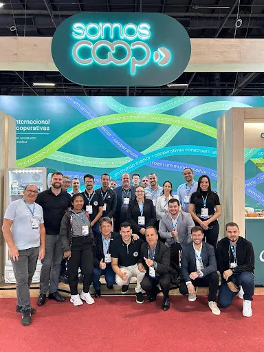 Cooperativas mineiras marcam presença em feira internacional de alimentos 2 sistemaocemg.coop .br cooperativas mineiras marcam presenca em feira internacional de alimentos feira anuga 1