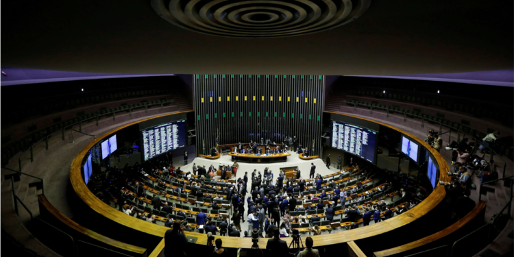 Câmara aprova novo marco legal das PPPs com inclusão de cooperativas