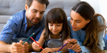 Unicred lança materiais educativos e palestras para capacitar crianças e adolescentes