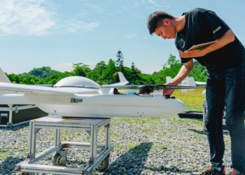 Comitiva do Cooperativismo de Transporte conhece soluções para drones industriais e infraestrutura inteligente durante Missão China 2025