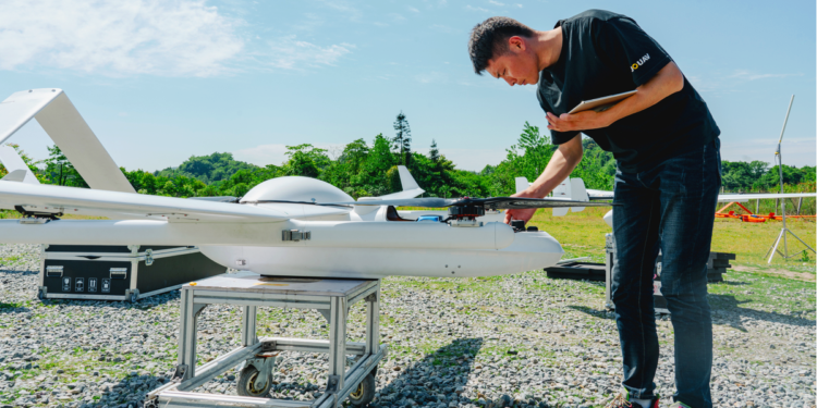 Comitiva do Cooperativismo de Transporte conhece soluções para drones industriais e infraestrutura inteligente durante Missão China 2025