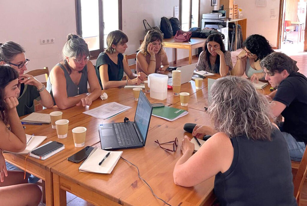 Agência de comunicação cooperativa promove conscientização social na catalunha 2 La Sembra copiar