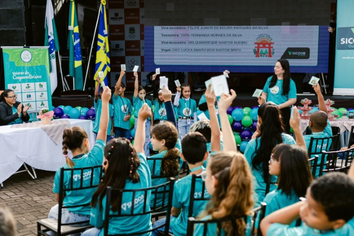 Novas cooperativas mirins são constituídas em Assaí, no Paraná 3 3sicoob ouro verde 17 06 2025