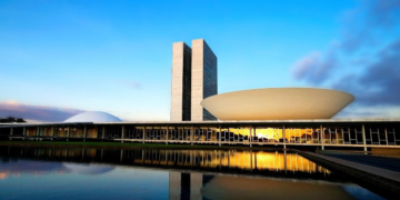Sistema OCB dialoga sobre COP30 e agenda do cooperativismo no Governo Federal durante reunião em Brasilia