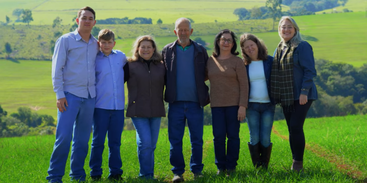 Sucessão Familiar: conheça a história de Osmar Rati envolve as filhas e os netos nos negócios
