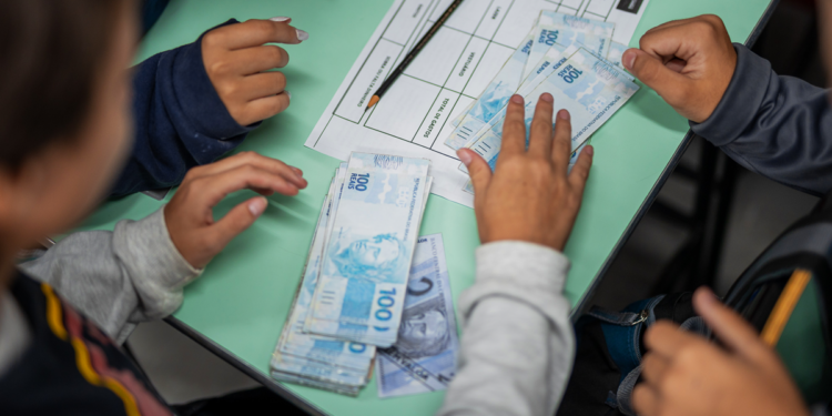 Cooperativa promove educação financeira e empreendedorismo com a 6ª edição do projeto voltado para público jovem