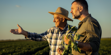 Cooperativa financeira francesa celebra 140 anos e reafirma compromisso com produtores agrícolas