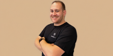 Como usar gatilhos comportamentais para elevar as vendas? -  Luiz Correia é Head Comercial na Pontaltech