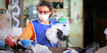 Cooperativa promove concientização sobre reciclagem  por meio de parceria com condomínios baianos